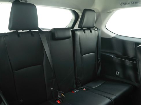 Used 2024 Toyota Grand Highlander XLE image 13