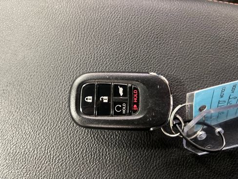 Used 2024 Honda CR-V Sport image 32