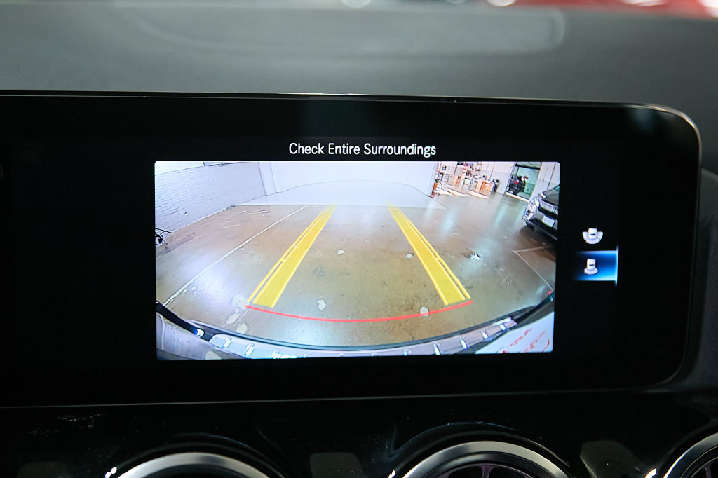 Used 2023 Mercedes-Benz GLA 250 4MATIC image 29