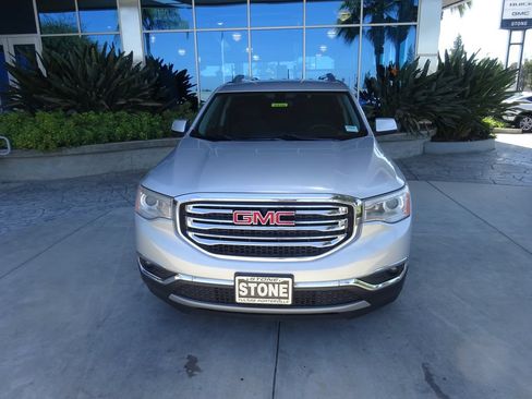 Used 2019 GMC Acadia SLE FWD image 2