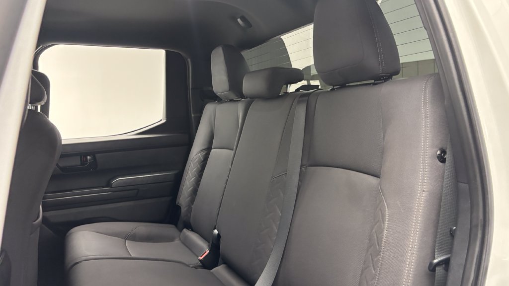 Used 2025 Toyota Tacoma SR5 AWD/4WD image 31