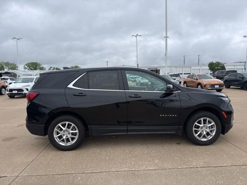 Used 2024 Chevrolet Equinox LT AWD/4WD image 2