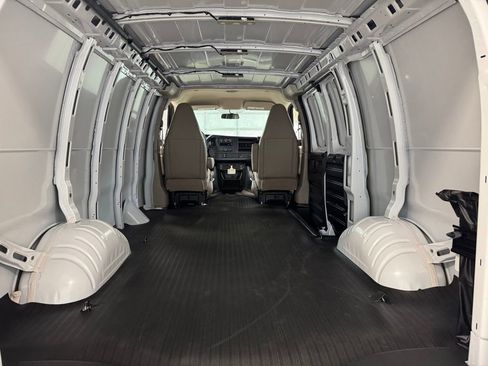 New 2026 Chevrolet Express 2500 RWD image 15