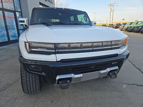 Used 2025 GMC Hummer EV 3X image 16