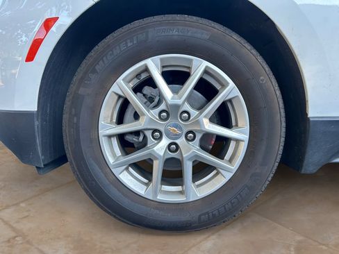Used 2023 Chevrolet Equinox LT FWD image 14