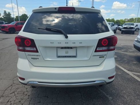 Used 2018 Dodge Journey Crossroad FWD image 3