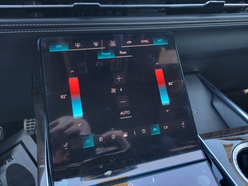 New 2026 Cadillac Escalade Platinum Sport w/ LPO, ONYX Package image 31