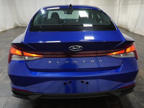 Certified 2023 Hyundai Elantra SEL w/ Convenience Package image 5