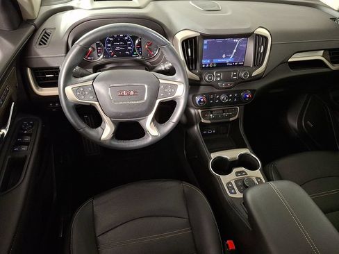 Used 2023 GMC Terrain Denali w/ Denali Premium Package AWD/4WD image 2
