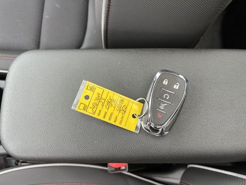 Used 2023 Chevrolet TrailBlazer RS w/ Sun and Liftgate Package image 33