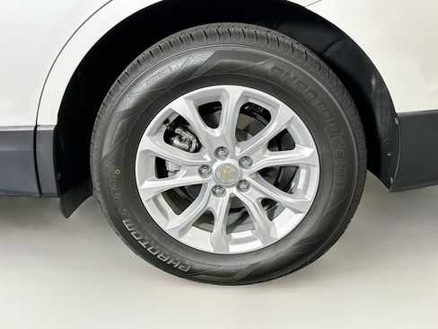 Used 2021 Chevrolet Equinox LT FWD image 11
