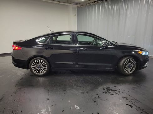 Used 2018 Ford Fusion Titanium AWD/4WD image 10