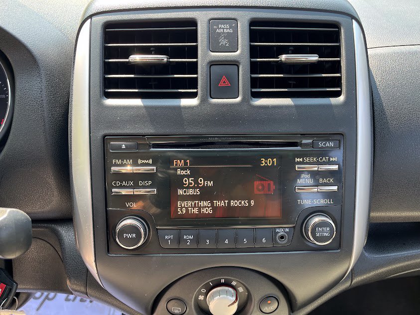 Used 2014 Nissan Versa Note SV w/ Convenience Package FWD image 15