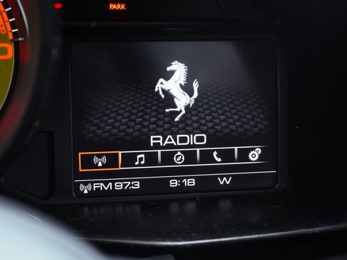 Used 2018 Ferrari 488 GTB RWD image 26