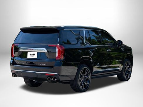 Used 2024 GMC Yukon Denali w/ Advanced Technology Package AWD/4WD image 8