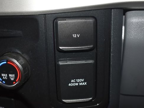 Used 2025 Ford F250 XLT AWD/4WD image 30