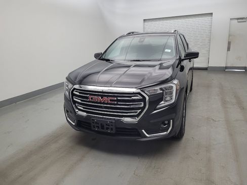 Used 2023 GMC Terrain SLT w/ Infotainment Package II AWD/4WD image 15