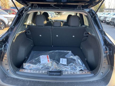 New 2025 Nissan Kicks SV w/ SV Premium Package image 15