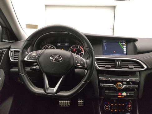 Used 2017 INFINITI QX30 Sport FWD image 22