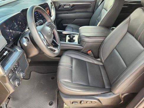 Used 2025 Chevrolet Tahoe RST w/ Comfort Package RWD image 13