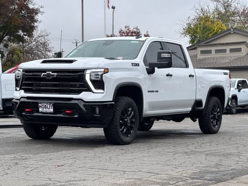 New 2026 Chevrolet Silverado 2500 LT w/ Trail Boss Package image 7