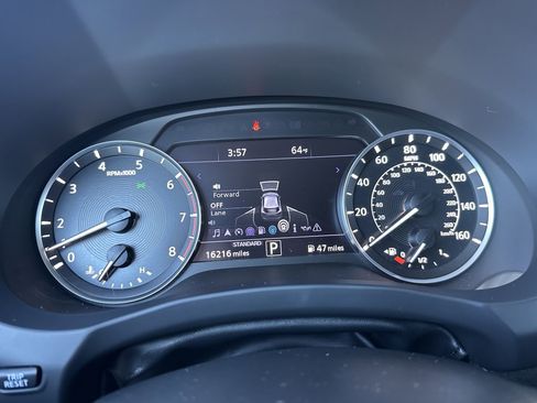 Used 2022 INFINITI QX50 Essential image 17