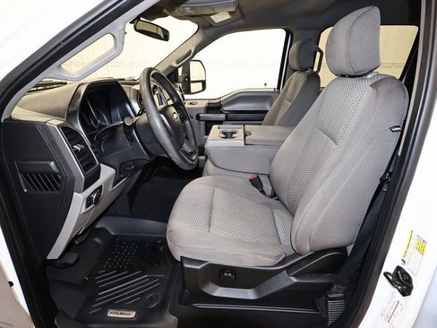 Used 2020 Ford F250 XLT image 12