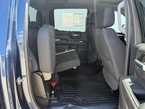 Used 2023 Chevrolet Silverado 1500 Custom Trail Boss w/ LPO, Dark Essentials Package AWD/4WD image 17