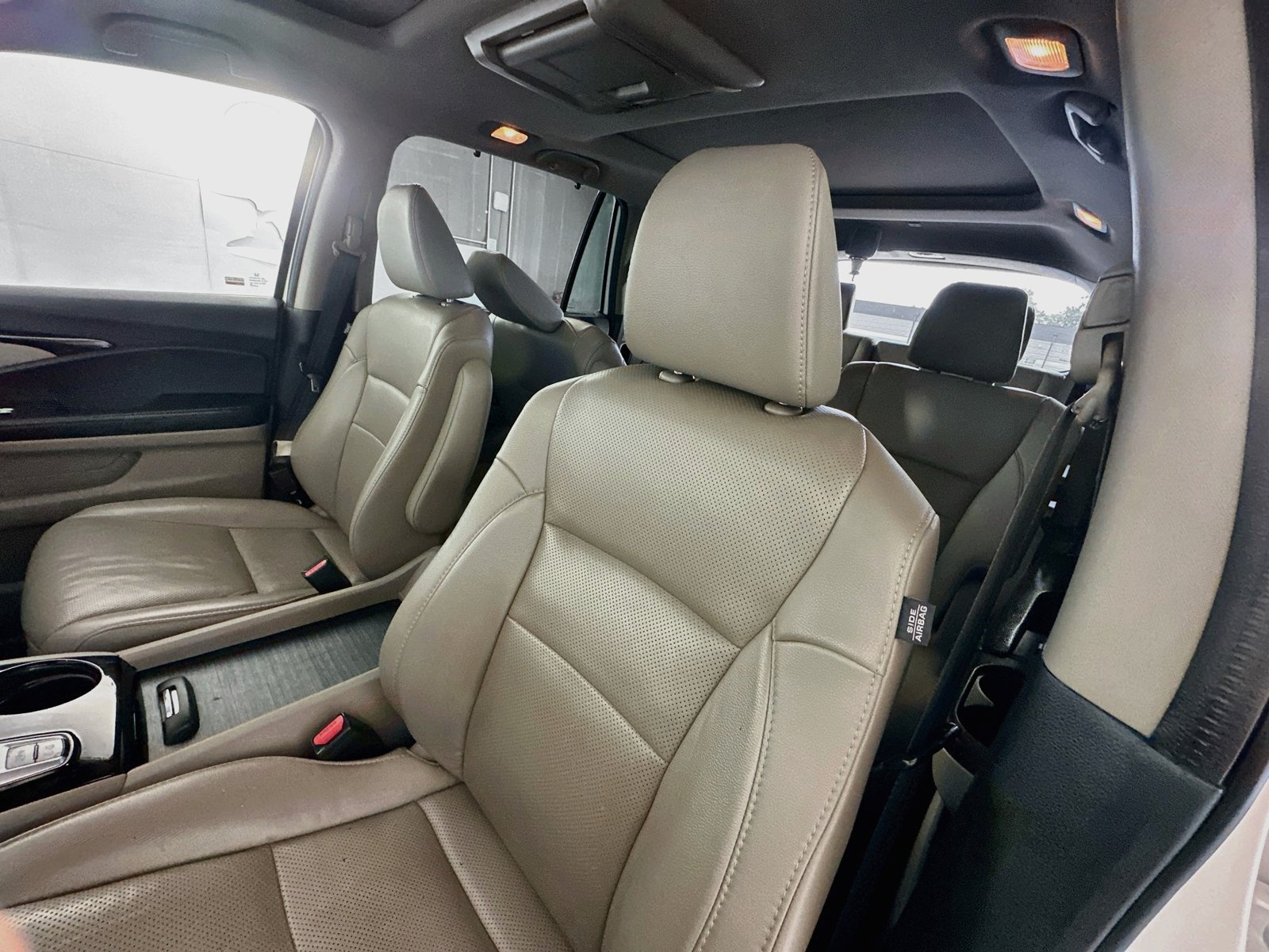 Used 2018 Honda Pilot Elite image 21