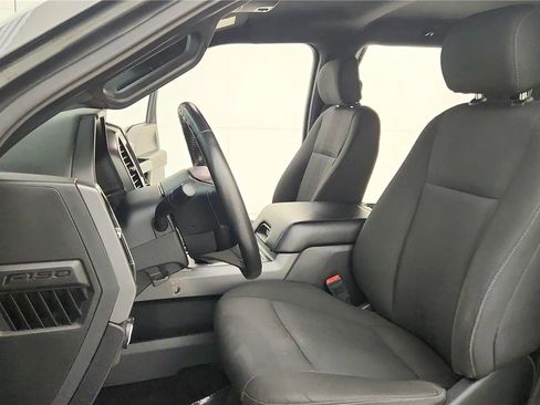 Used 2018 Ford F150 XLT w/ Equipment Group 302A Luxury AWD/4WD image 28