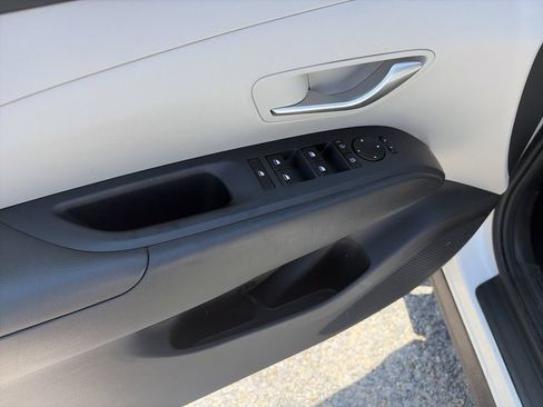 Used 2025 Hyundai Tucson SEL AWD/4WD image 17