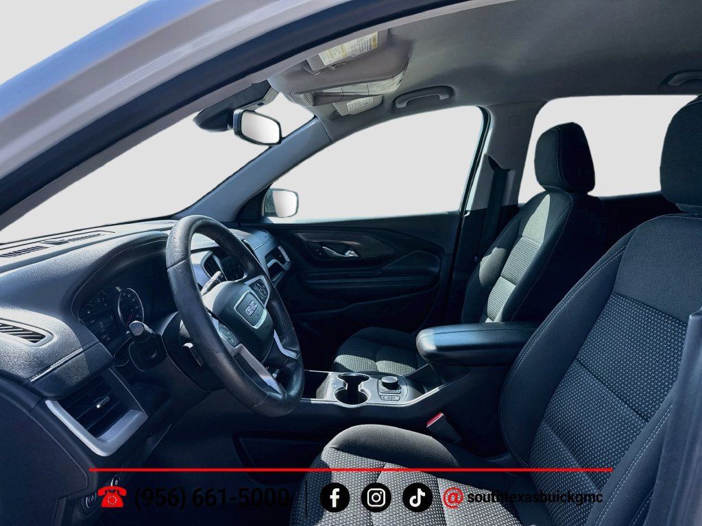 Used 2024 GMC Terrain SLE w/ Driver Convenience Package FWD image 11