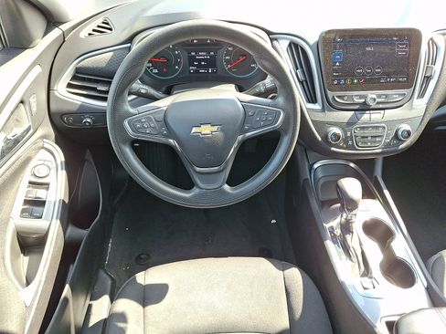Used 2024 Chevrolet Malibu LT image 11