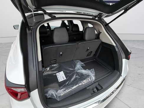 Used 2026 Acura MDX FWD w/ Technology Package image 38
