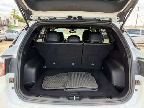 Used 2025 Jeep Compass Trailhawk image 30