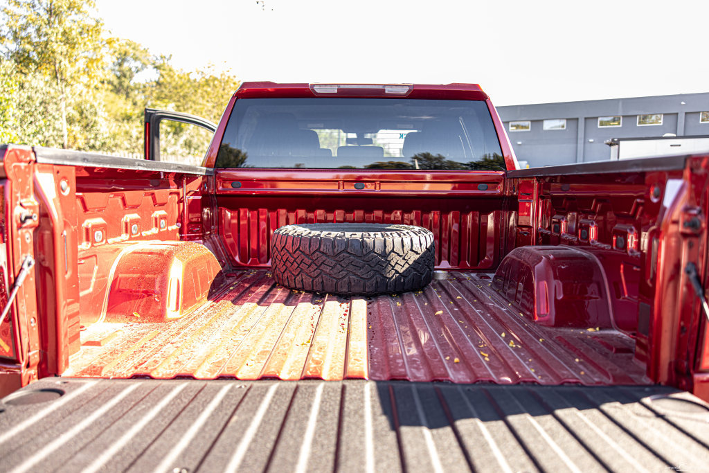 Used 2021 Chevrolet Silverado 1500 Custom Trail Boss w/ LPO, Dark Essentials Package AWD/4WD image 14