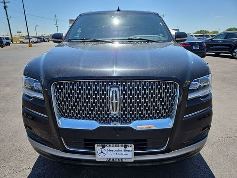 Used 2022 Lincoln Navigator Reserve AWD/4WD image 12
