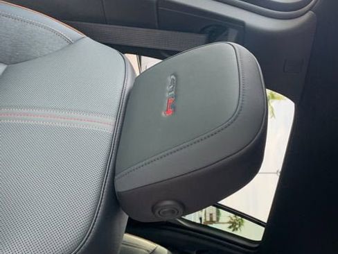New 2026 GMC Acadia AT4 AWD/4WD image 29
