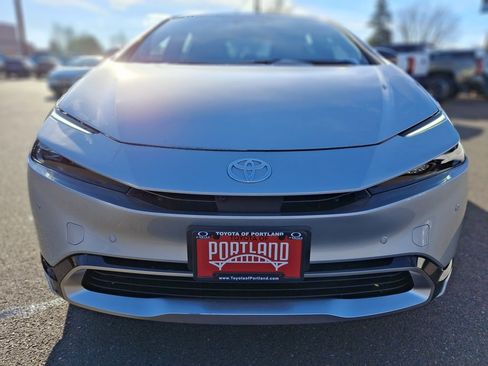 New 2026 Toyota Prius Plug-In Hybrid image 3