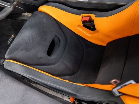 Used 2016 McLaren 675LT Coupe image 28