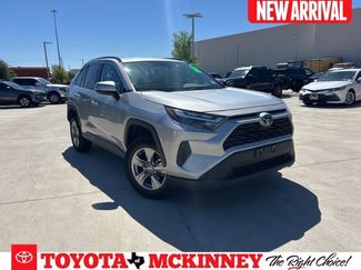 Used 2025 Toyota RAV4 XLE video 1