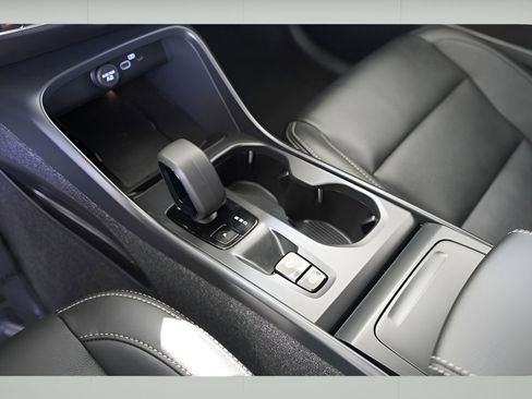 New 2026 Volvo XC40 B5 Core w/ Protection Package image 16