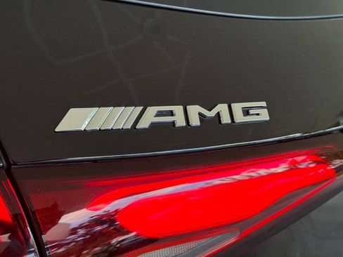 Used 2024 Mercedes-Benz GLC 43 AMG 4MATIC image 17