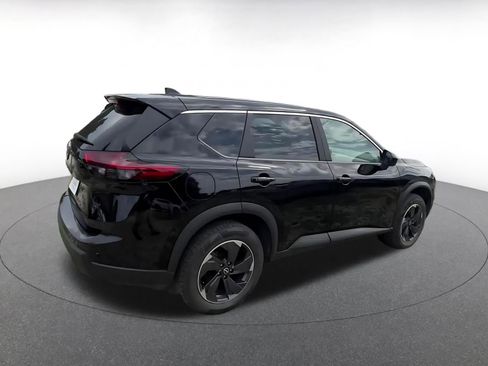 Used 2025 Nissan Rogue SV FWD image 14