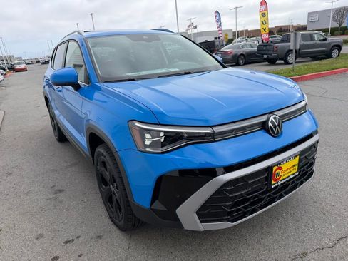 New 2026 Volkswagen Taos SEL AWD/4WD image 8