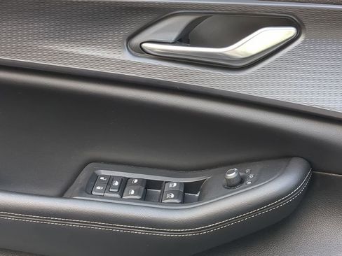 Used 2024 Jeep Grand Cherokee L Laredo image 13