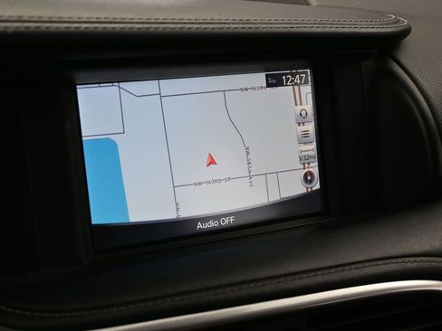 Used 2017 INFINITI QX30 Sport w/ Sport Leather Package image 23