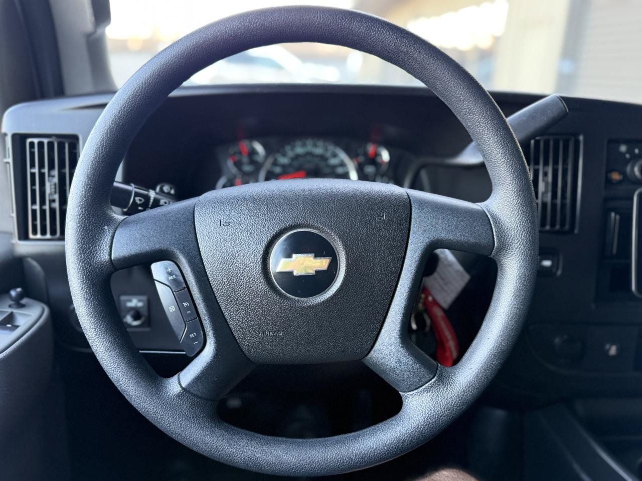 Used 2019 Chevrolet Express 3500 LT w/ LT Preferred Equipment Group RWD image 16