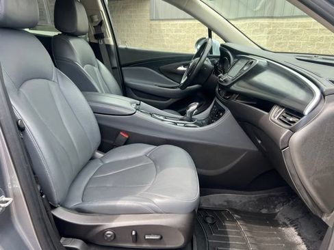 Used 2020 Buick Envision Essence FWD image 11