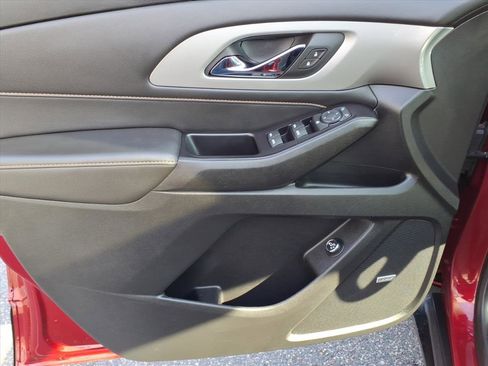 Used 2020 Chevrolet Traverse RS image 14